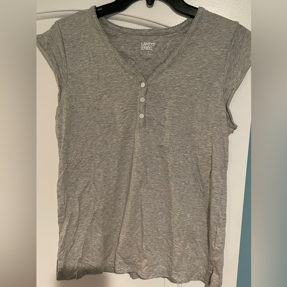 Lands' End Soft Gray Henley T shirt Size: S